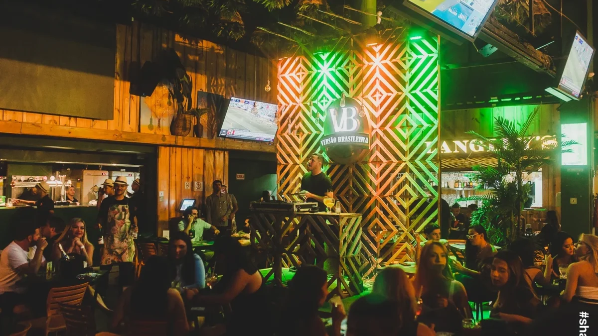 Versão Brasileira Bar & Restaurante