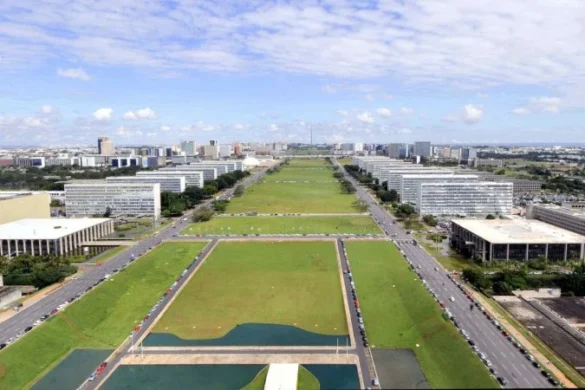 1 esplanada 49510342